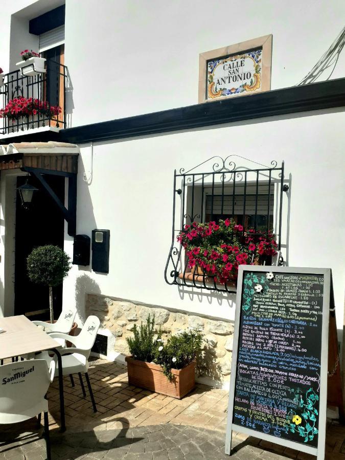 Casa Blanca Bed and Breakfast Castell De Castells Eksteriør billede